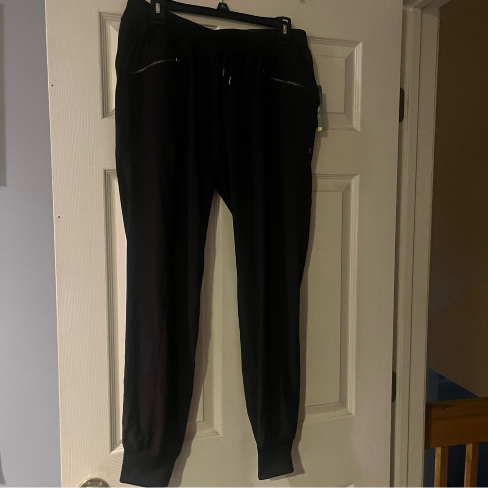 Women’s Xersion Black Relaxed Fit Pants Size M - NWT